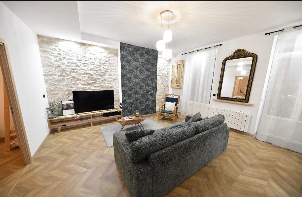 Carnot Place Bourgoin-Jallieu Exteriér fotografie