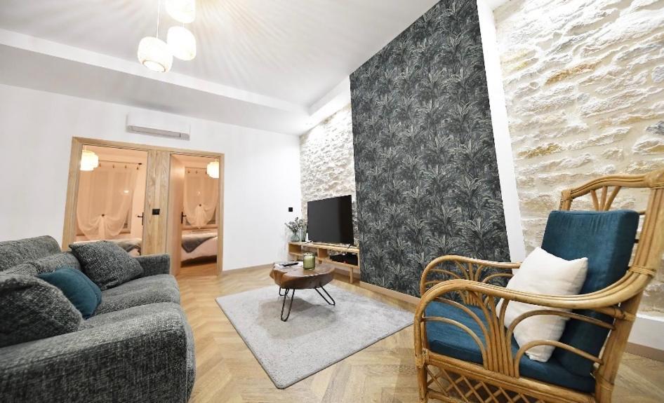 Carnot Place Bourgoin-Jallieu Exteriér fotografie
